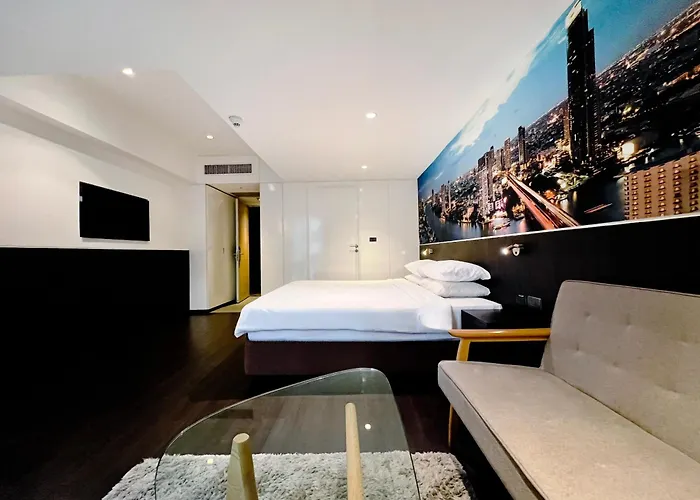Galleria 12 Sukhumvit By Compass Hospitality Hotel 4*