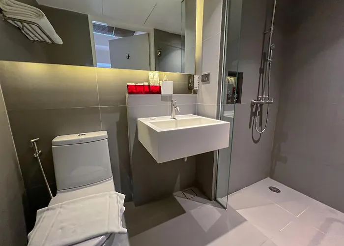 Hotel Galleria 12 Sukhumvit By Compass Hospitality Bangkok