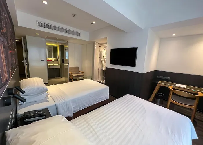 Galleria 12 Sukhumvit By Compass Hospitality